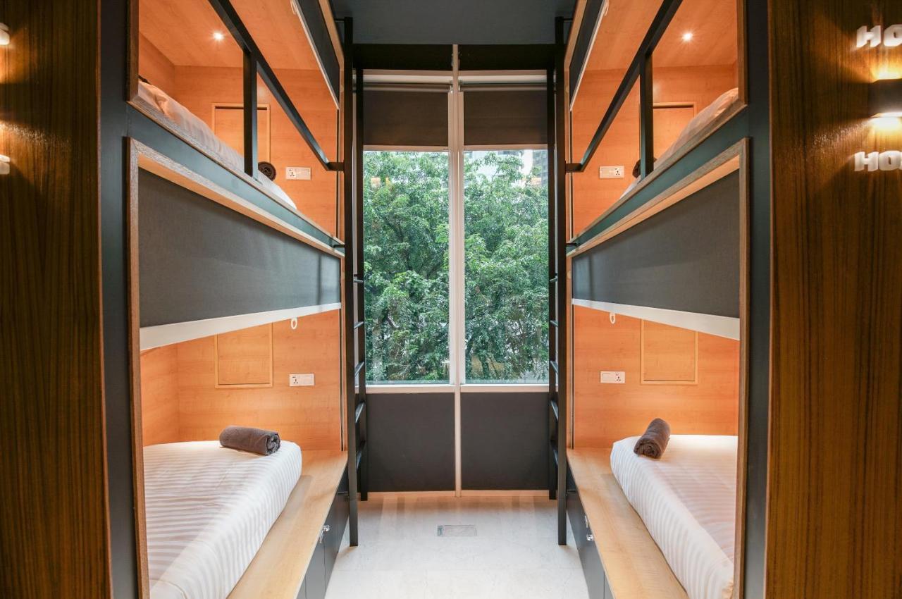 The Bed Klcc Hostel Kuala Lumpur Bagian luar foto