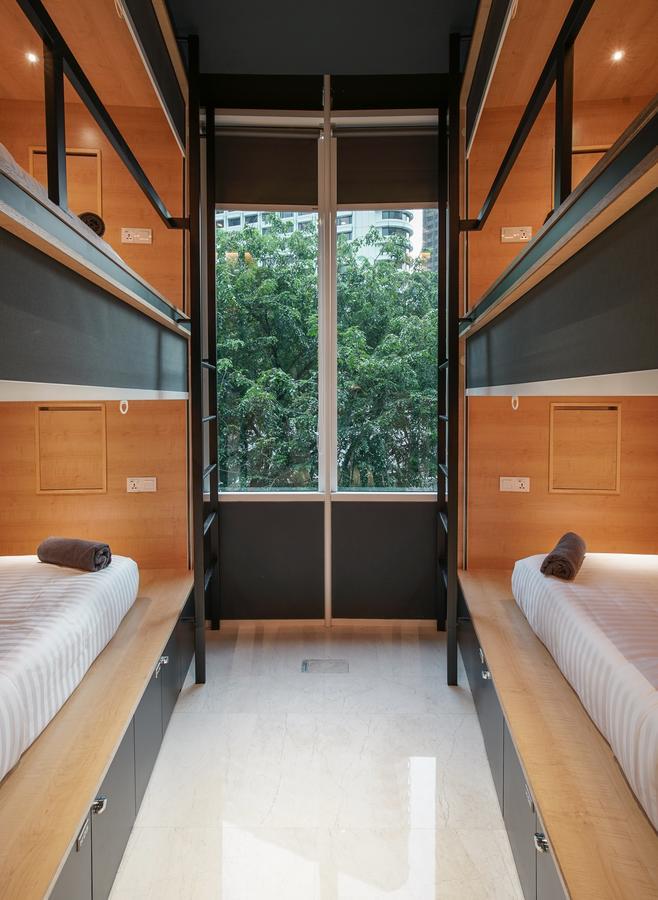 The Bed Klcc Hostel Kuala Lumpur Bagian luar foto