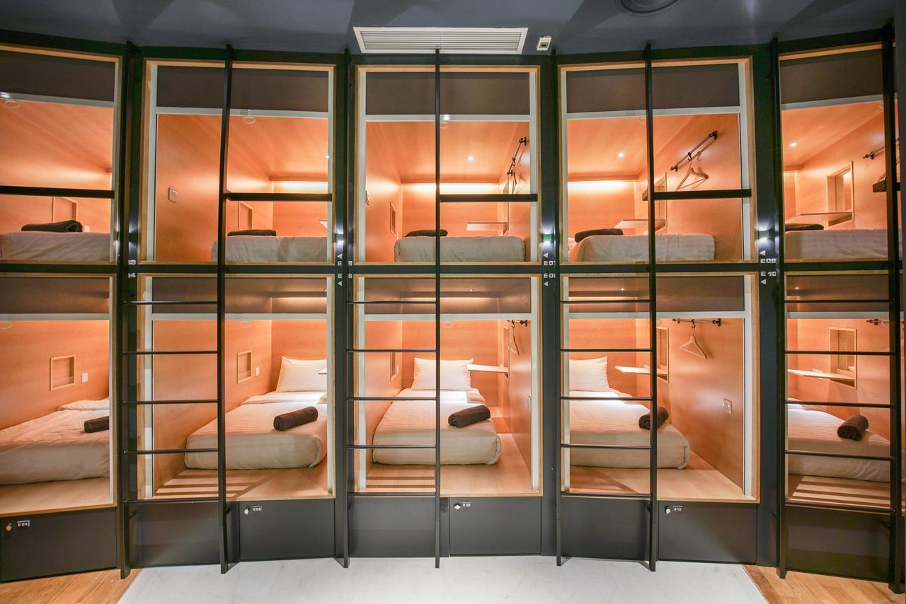 The Bed Klcc Hostel Kuala Lumpur Bagian luar foto